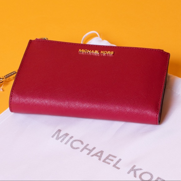 MICHAEL KORS WRISTLET JETSET TRAVEL WALLET NWT! - Picture 2 of 6